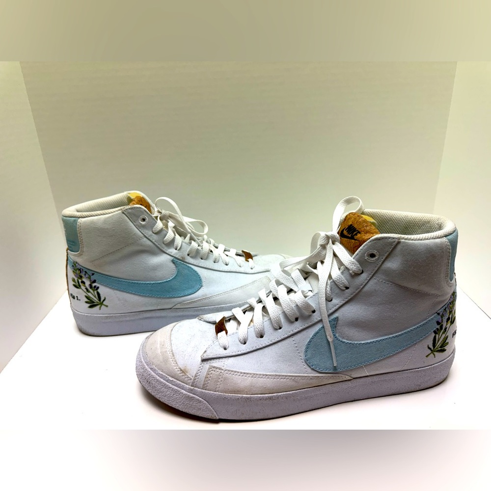 Nike Indigo Cork Sneakers - Canvas - Size 11.5 - C1166-100 - Canvas Blue/white
